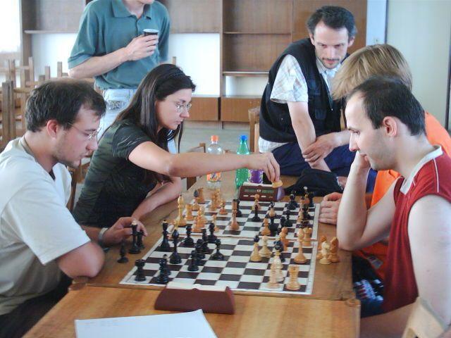 Bughouse Chess cover
